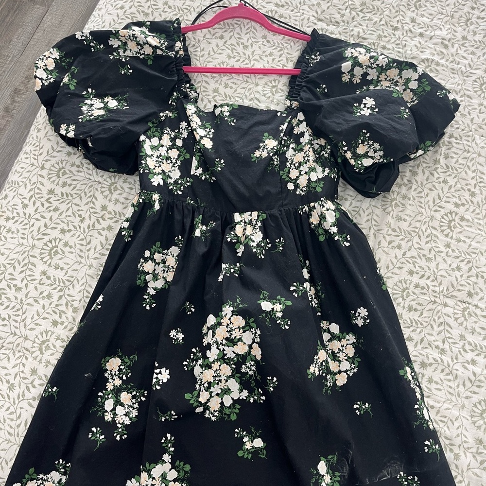 Sugarlips Black Floral Puff Sleeve Dress